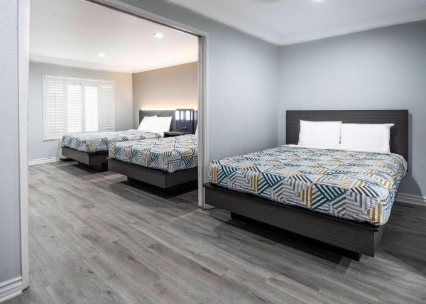 Motel 6 Anaheim - Convention Center image 20